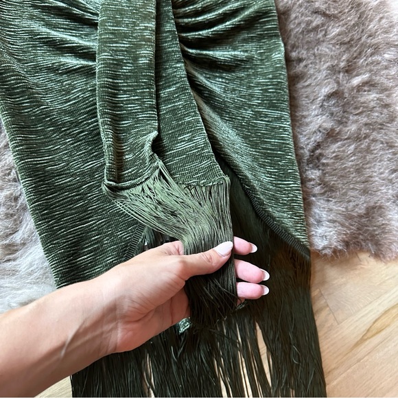 PrettyLittleThing Textured Velvet Fringed Skirt - Size 2 - Green - Worn once! - Picture 3 of 7